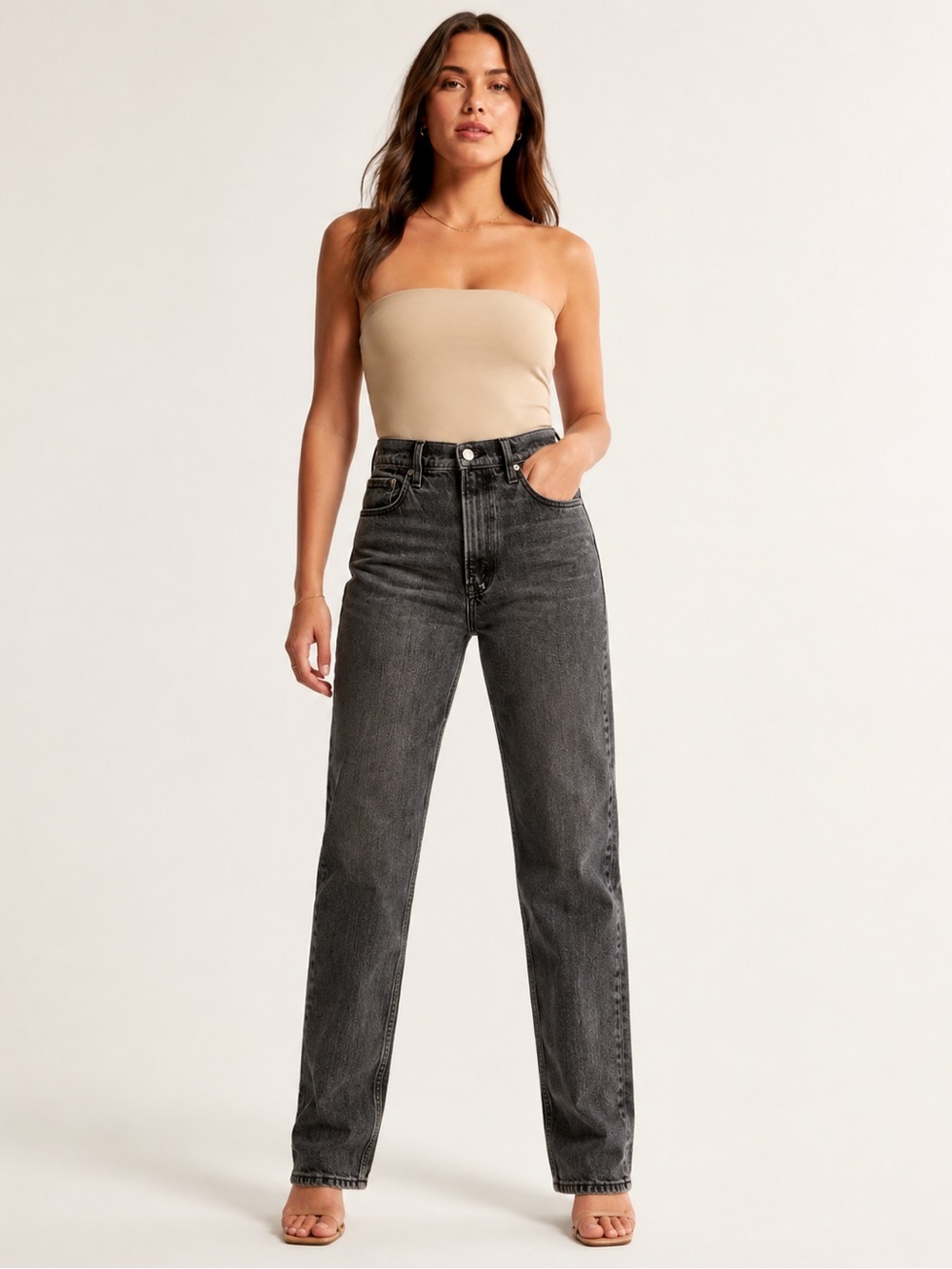 Abercrombie & Fitch High-Rise 90’s Ultra High Rise Jeans in Washed Black